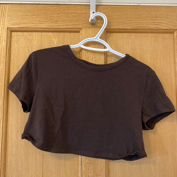 H&M Brown Crop Tee - Picture 1 of 2